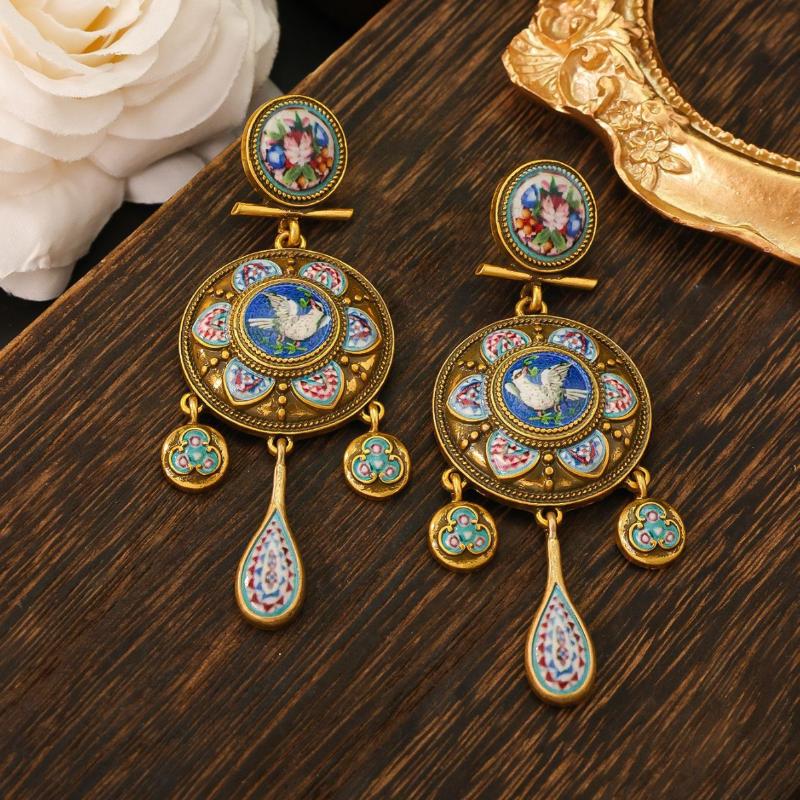 Retro Court-Style Rattle Earri - Travel Accessories Dropshipping review and price